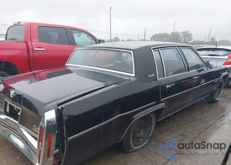1983 Cadillac Deville из США, поврежденный, VIN 1G6AD698XD9165644
